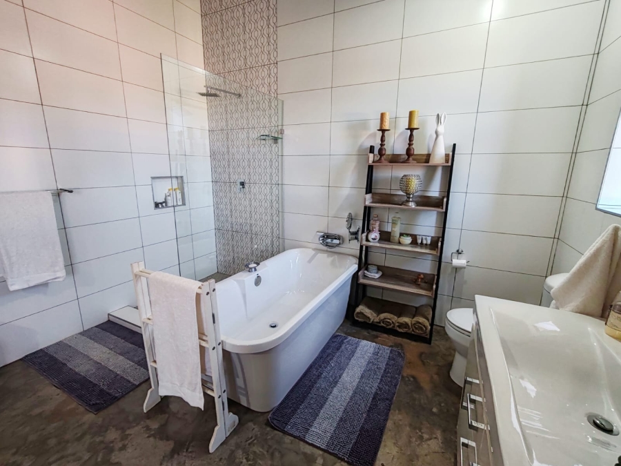 3 Bedroom Property for Sale in Grimbeeck Park North West